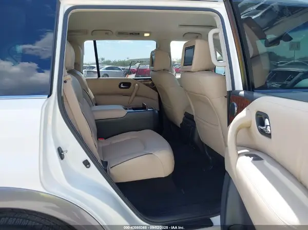 JN8AY2NEXH9703484 2017 NISSAN ARMADA - Image 8