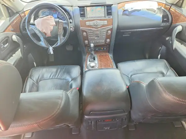 JN8AY2NEXH9705087 2017 NISSAN ARMADA - Image 8