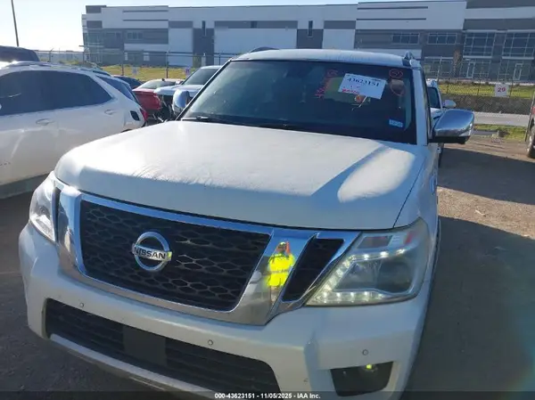 JN8AY2NF0H9300977 2017 NISSAN ARMADA - Image 2