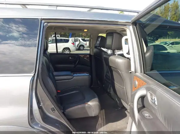 JN8AY2NF0J9333550 2018 NISSAN ARMADA - Image 8