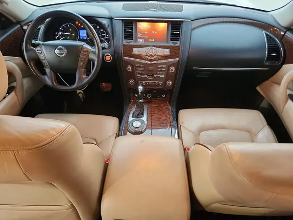 JN8AY2NF3H9301024 2017 NISSAN ARMADA - Image 8
