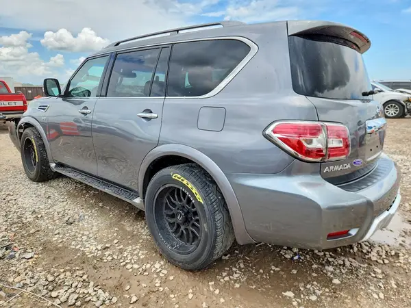 JN8AY2NF3H9302254 2017 NISSAN ARMADA - Image 2