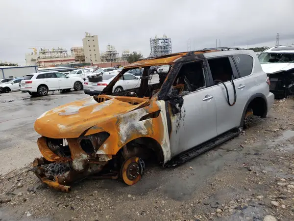 JN8AY2NF3J9330707 2018 NISSAN ARMADA - Image 1