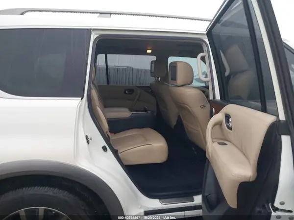 JN8AY2NF3J9331470 2018 NISSAN ARMADA - Image 8