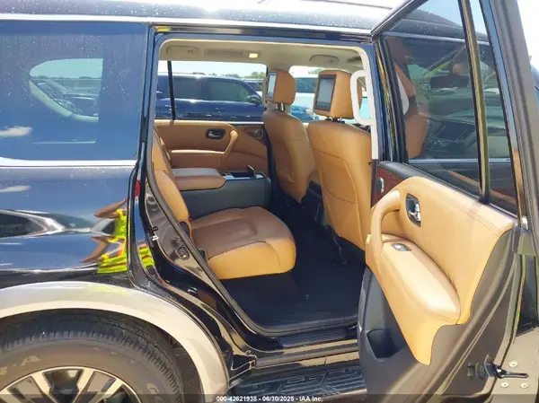 JN8AY2NF4J9330957 2018 NISSAN ARMADA - Image 8
