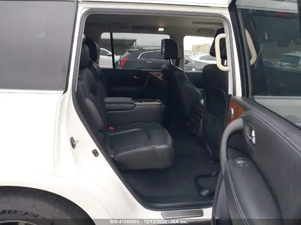 JN8AY2NF5K9350250 2019 NISSAN ARMADA - Image 8