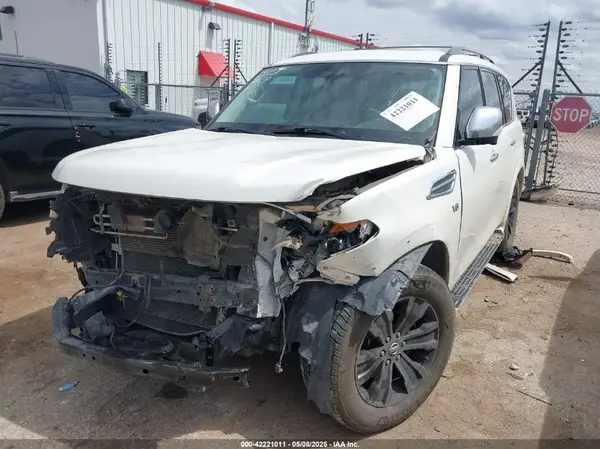 JN8AY2NF5K9353018 2019 NISSAN ARMADA - Image 2