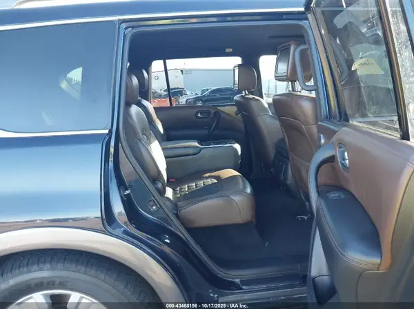 JN8AY2NF6J9332113 2018 NISSAN ARMADA - Image 8