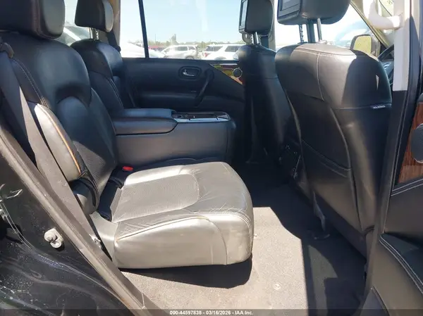 JN8AY2NF7K9350265 2019 NISSAN ARMADA - Image 8
