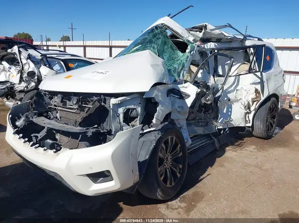 JN8AY2NF7K9351786 2019 NISSAN ARMADA - Image 2