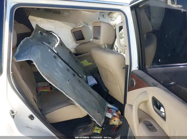 JN8AY2NF7K9351786 2019 NISSAN ARMADA - Image 8