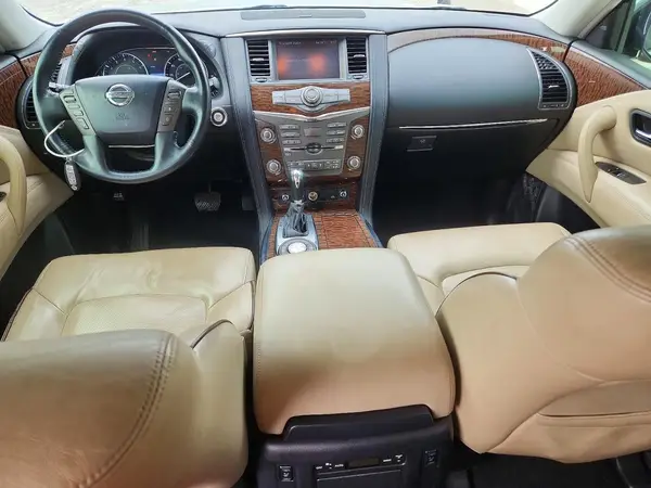 JN8AY2NF8H9302668 2017 NISSAN ARMADA - Image 8