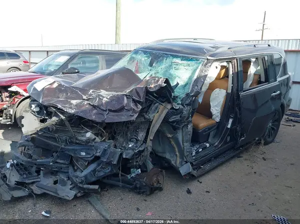 JN8AY2NF8H9302900 2017 NISSAN ARMADA - Image 2