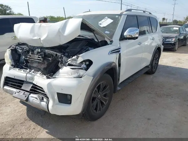 JN8AY2NF8J9330153 2018 NISSAN ARMADA - Image 2