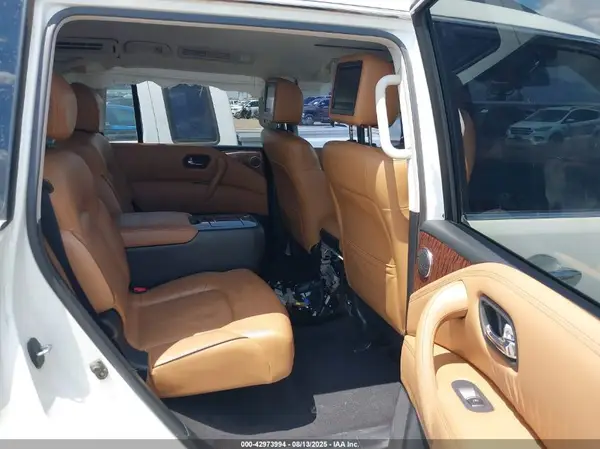JN8AY2NF8J9330198 2018 NISSAN ARMADA - Image 8