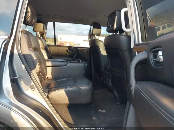 JN8AY2NF8J9332579 2018 NISSAN ARMADA - Image 8