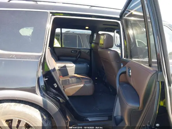 JN8AY2NF9J9332266 2018 NISSAN ARMADA - Image 8