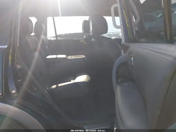 JN8AY2NFXH9302056 2017 NISSAN ARMADA - Image 8