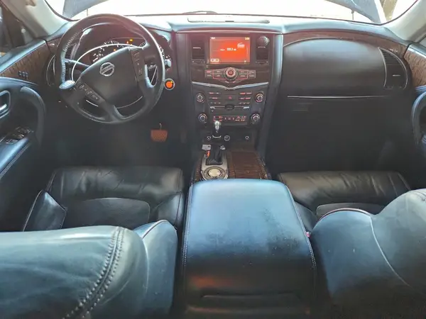 JN8AY2NFXH9303725 2017 NISSAN ARMADA - Image 8