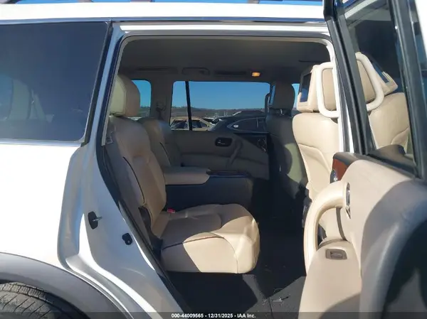 JN8AY2NFXJ9332020 2018 NISSAN ARMADA - Image 8
