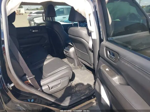 JN8AY3AD1S9301301 2025 NISSAN ARMADA - Image 8