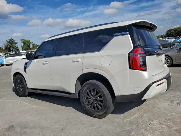 JN8AY3AE1S9403318 2025 NISSAN ARMADA - Image 2