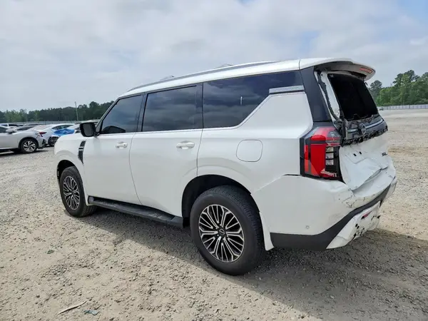JN8AY3BA0S9002242 2025 NISSAN ARMADA - Image 2