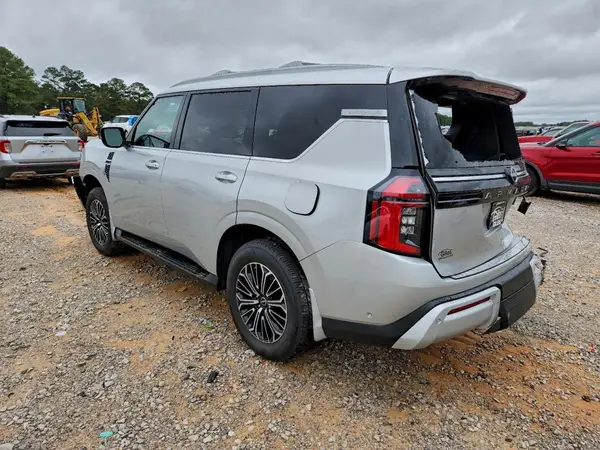 JN8AY3BA2S9002419 2025 NISSAN ARMADA - Image 2