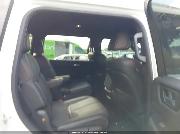 JN8AY3BA3S9000405 2025 NISSAN ARMADA - Image 8