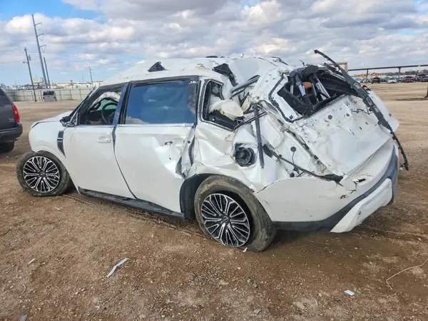 JN8AY3BA5T9015019 2026 NISSAN ARMADA - Image 2