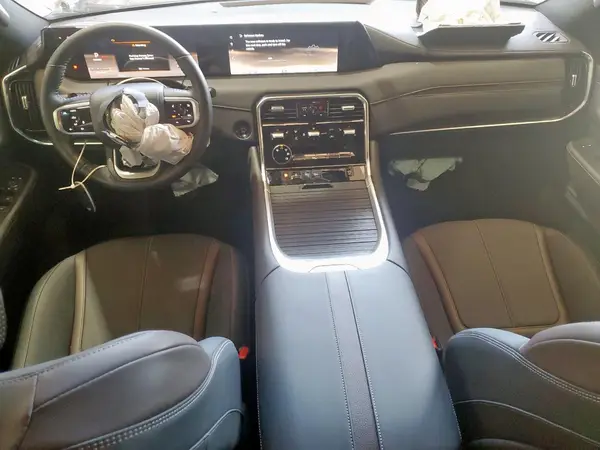JN8AY3BA6S9000432 2025 NISSAN ARMADA - Image 8