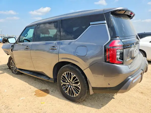 JN8AY3BA7S9000648 2025 NISSAN ARMADA - Image 2