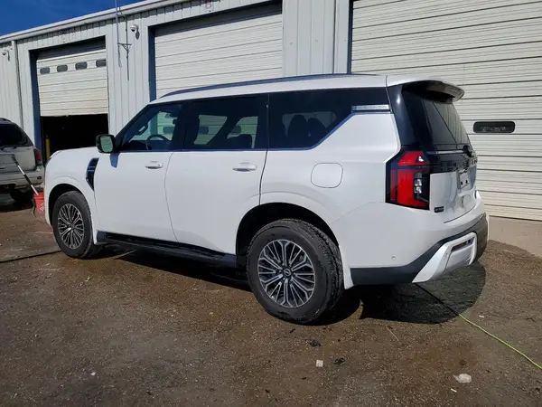 JN8AY3BA7S9001282 2025 NISSAN ARMADA - Image 2