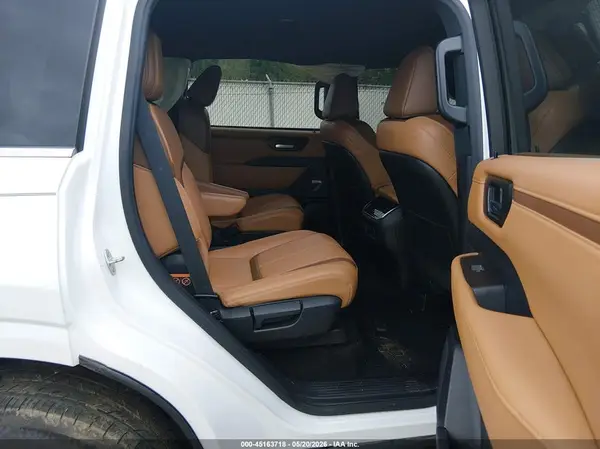 JN8AY3BAXS9001664 2025 NISSAN ARMADA - Image 8