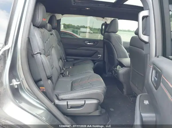 JN8AY3DE7S9402279 2025 NISSAN ARMADA - Image 8