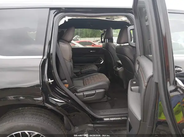 JN8AY3EA3S9001968 2025 NISSAN ARMADA - Image 8