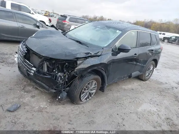 JN8BT3AB1RW426165 2024 NISSAN ROGUE - Image 2