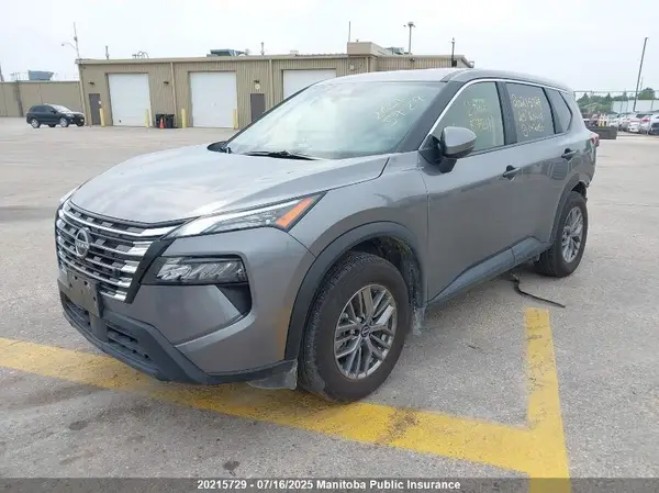 JN8BT3AB2SW142050 2025 NISSAN ROGUE - Image 2