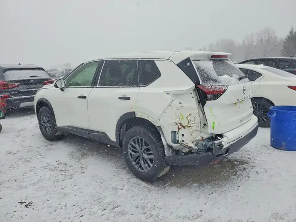 JN8BT3AB3RW426006 2024 NISSAN ROGUE - Image 2