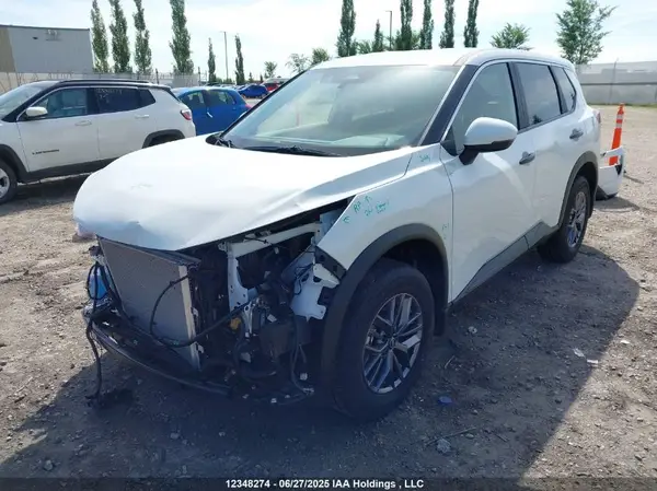 JN8BT3AB4SW418759 2025 NISSAN ROGUE - Image 2