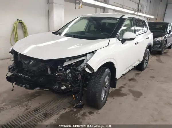 JN8BT3AB5RW420790 2024 NISSAN ROGUE - Image 2