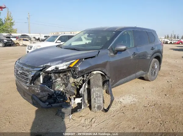 JN8BT3AB7RW175345 2024 NISSAN ROGUE - Image 2