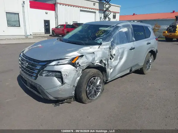 JN8BT3AB8SW167552 2025 NISSAN ROGUE - Image 2