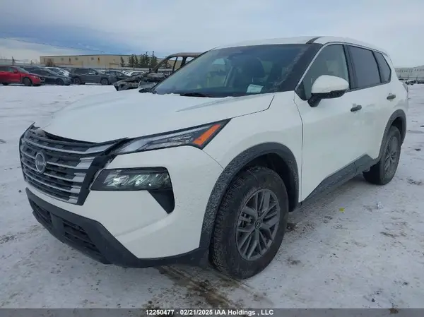 JN8BT3AB9RW430867 2024 NISSAN ROGUE - Image 2