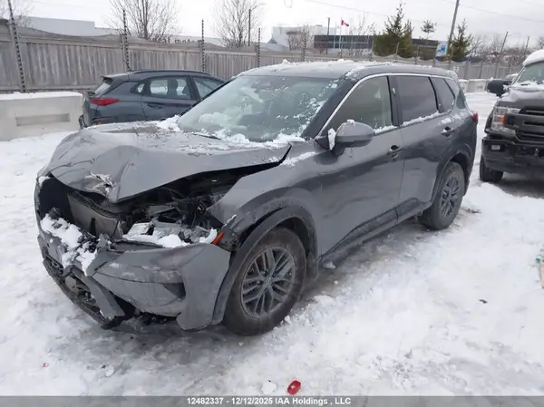 JN8BT3AB9RW438094 2024 NISSAN ROGUE - Image 2