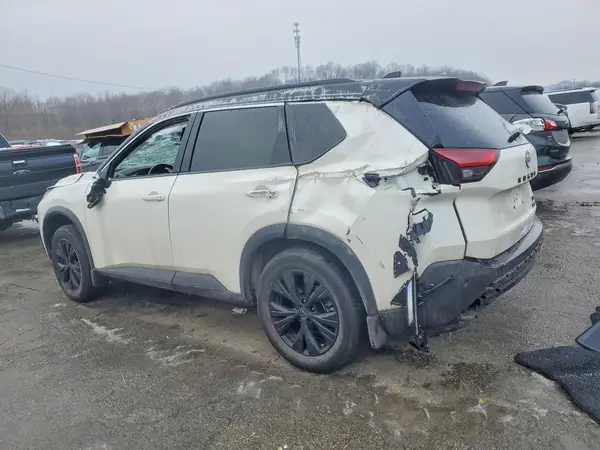 JN8BT3BA0PW009266 2023 NISSAN ROGUE - Image 2