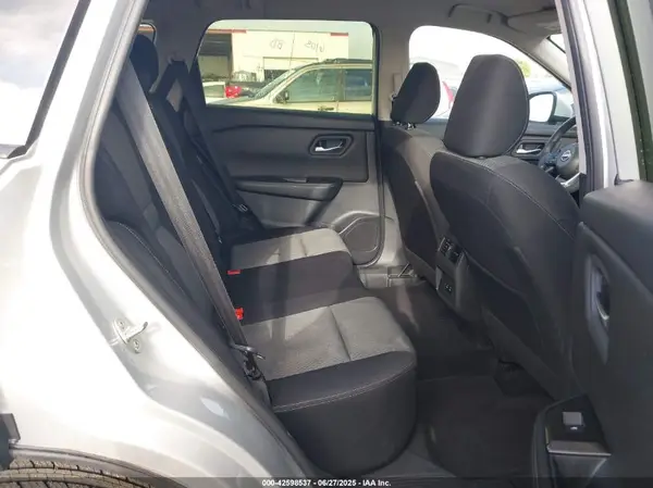 JN8BT3BA0RW350430 2024 NISSAN ROGUE - Image 8