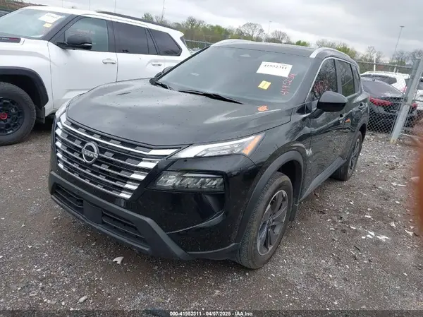 JN8BT3BA0RW356549 2024 NISSAN ROGUE - Image 2