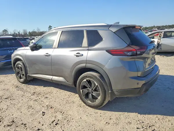 JN8BT3BA0RW360987 2024 NISSAN ROGUE - Image 2