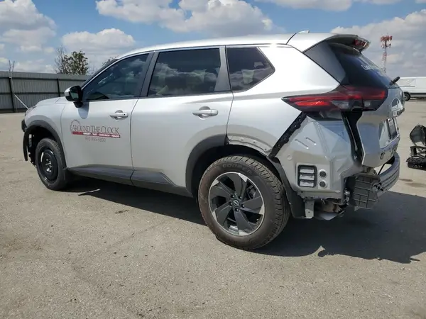JN8BT3BA1RW352042 2024 NISSAN ROGUE - Image 2